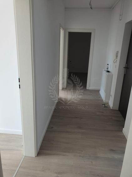 Apartament cu 2 camere decomandat în Albert