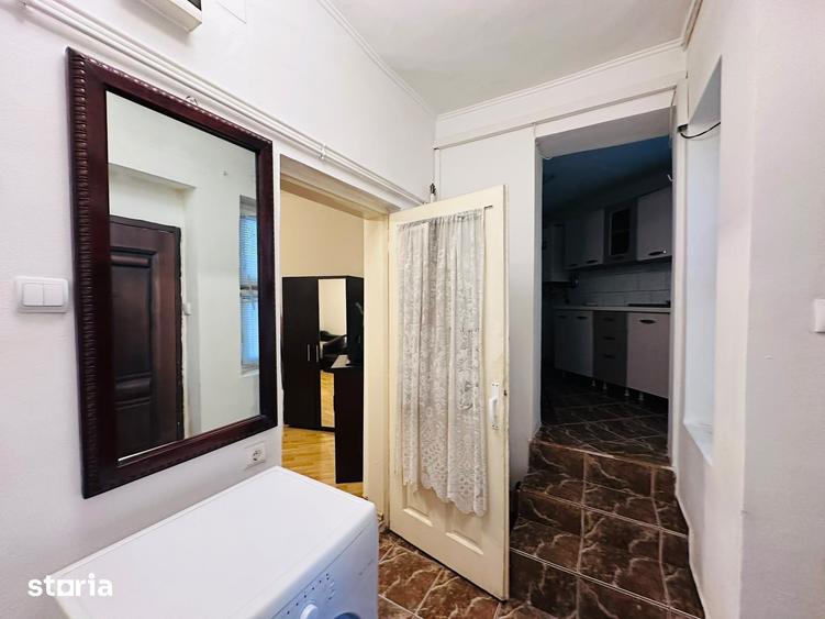 Garsonieră decomandată în Cișmigiu