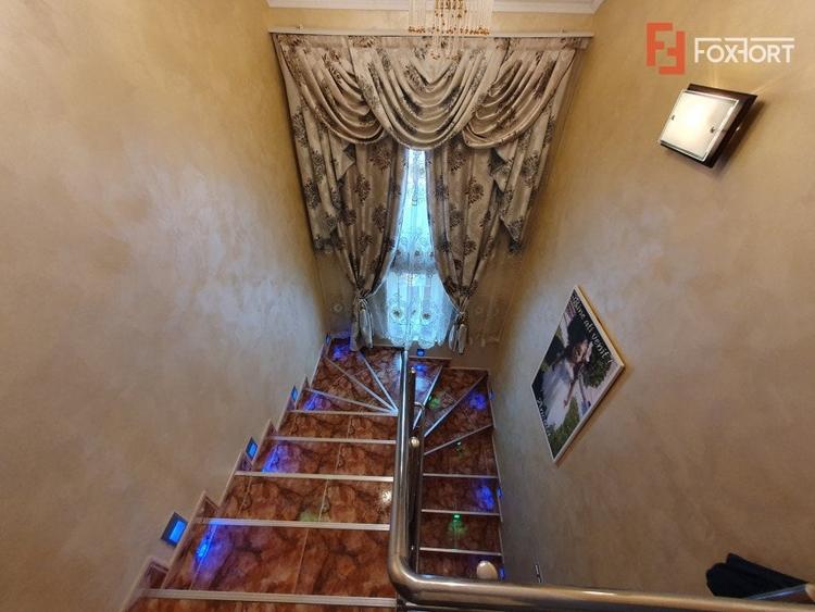 Casă individuală cu 5 camere cu Garaj în Denta