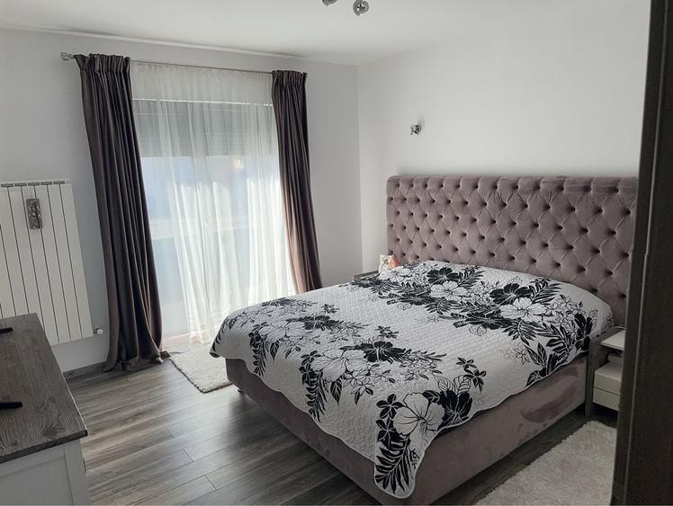 Casă cu 4 camere în Berceni