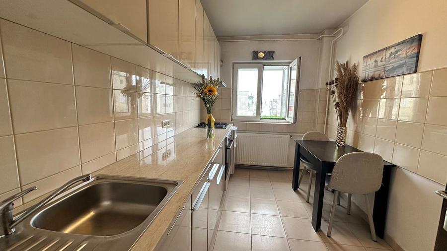 Apartament cu 2 camere decomandat în Tineretului