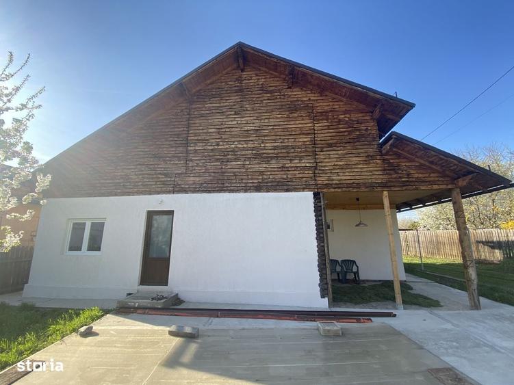 Casă cu 4 camere în Central