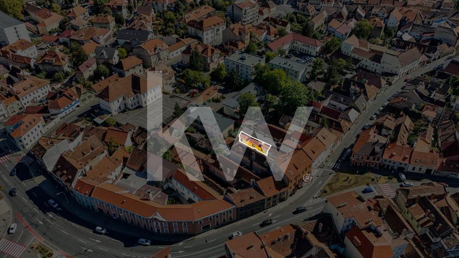 Apartament cu 2 camere nedecomandat, mobilat în Centrul Istoric