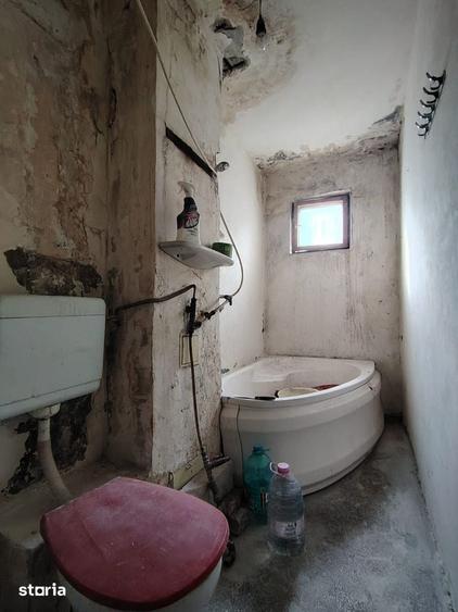Apartament cu 2 camere semidecomandat în Micro 11