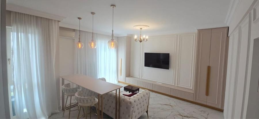 Apartament cu 2 camere decomandat în Calea București