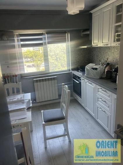 Apartament cu 3 camere decomandat în Dacia