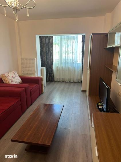 Apartament cu 2 camere, mobilat în Stadion