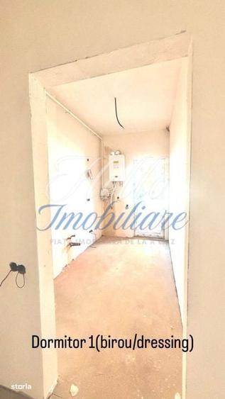 Apartament cu 4 camere decomandat în Florești