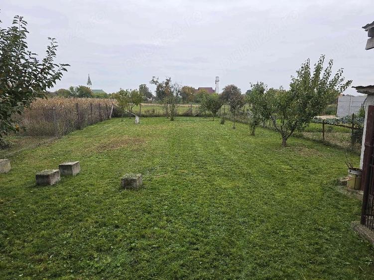 Casă cu 3 camere cu Teren 800 Mp în Botiz