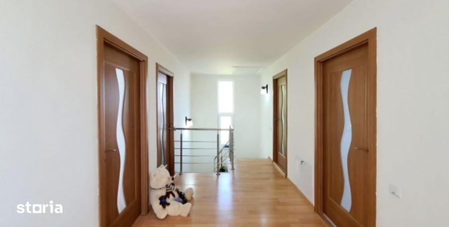 Casă cu 3 camere cu Teren 547 Mp în Brazi