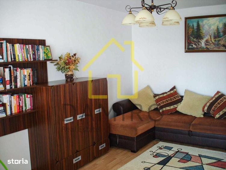 Apartament cu 2 camere decomandat în Mihai Bravu