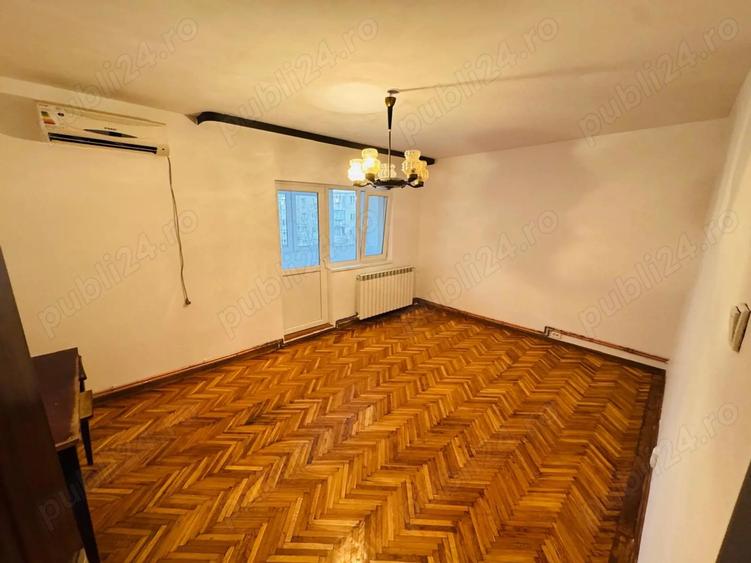 Apartament cu 3 camere decomandat în Kiseleff