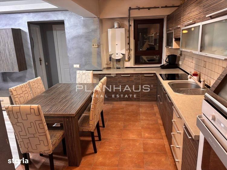 Apartament cu 4 camere în Traian