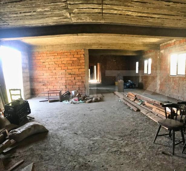 Casă individuală cu 6 camere cu Teren 3050 Mp în Bezdead