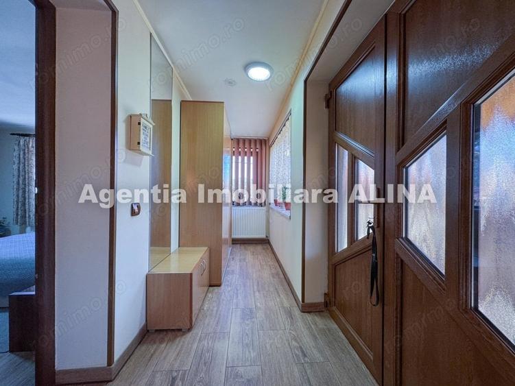 Casă cu Teren 989 Mp în Bejan
