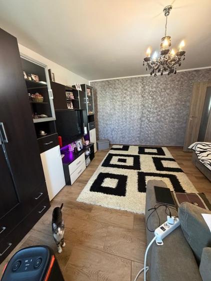 Apartament cu 2 camere decomandat, mobilat în 1 Mai