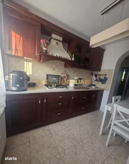Apartament cu 3 camere în Titan