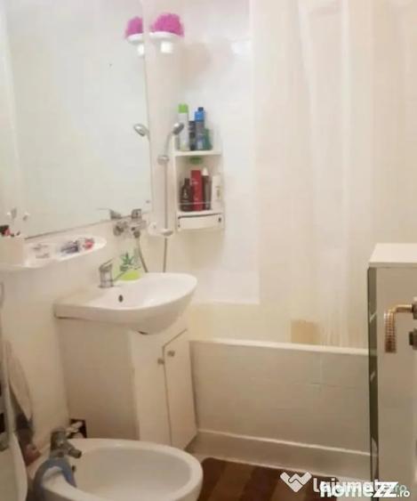 Casă cu 5 camere cu Teren 500 Mp în Central