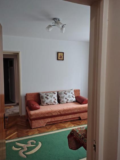 Apartament cu 2 camere semidecomandat în Exterior Vest