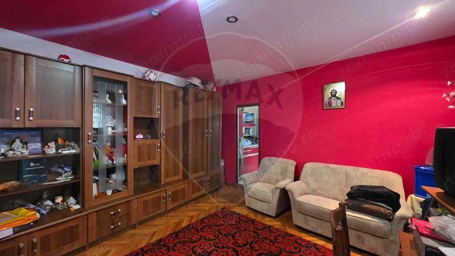 Casă cu 4 camere cu Teren 150 Mp în Ultracentral