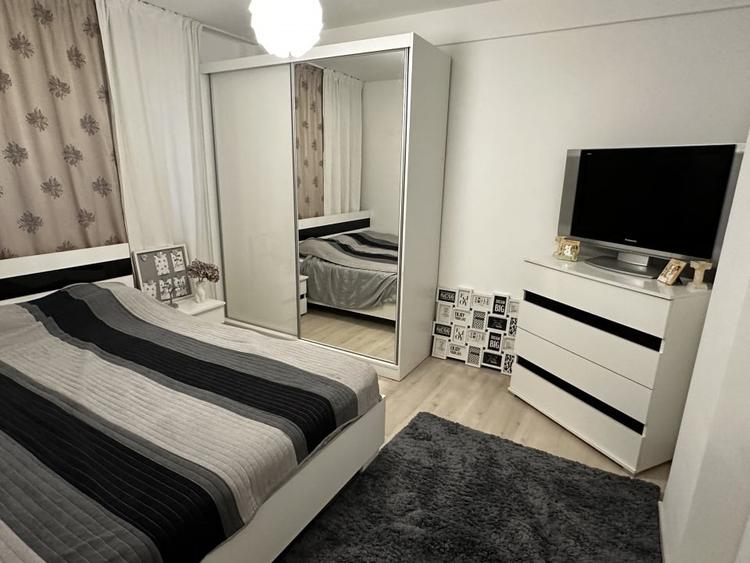 Apartament cu 3 camere decomandat, mobilat în Kogălniceanu