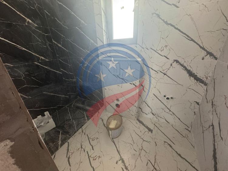 Casă individuală cu 5 camere cu Canalizare în Sud-Est