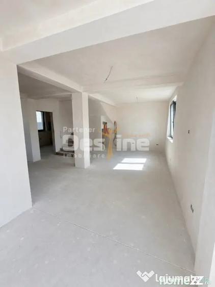 Casă cu 4 camere cu Teren 400 Mp în Central