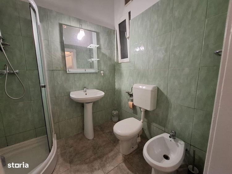Apartament cu 3 camere decomandat în Dorobanți