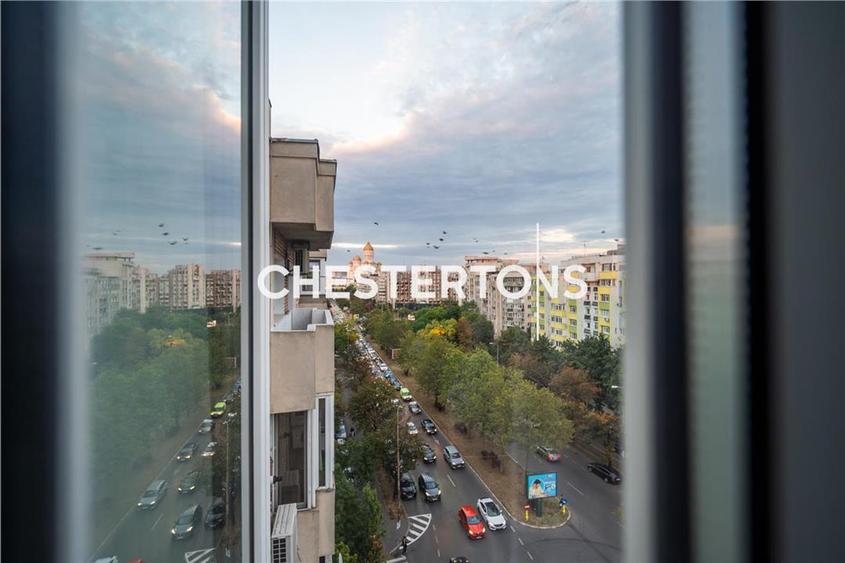 Apartament cu 3 camere semidecomandat, mobilat în 13 Septembrie