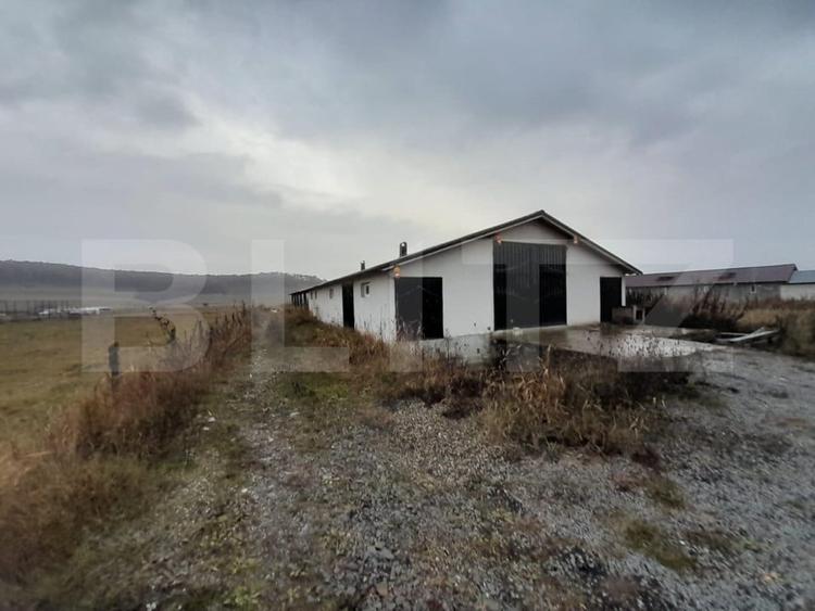 Casă individuală cu 4 camere cu Canalizare în Exterior Nord