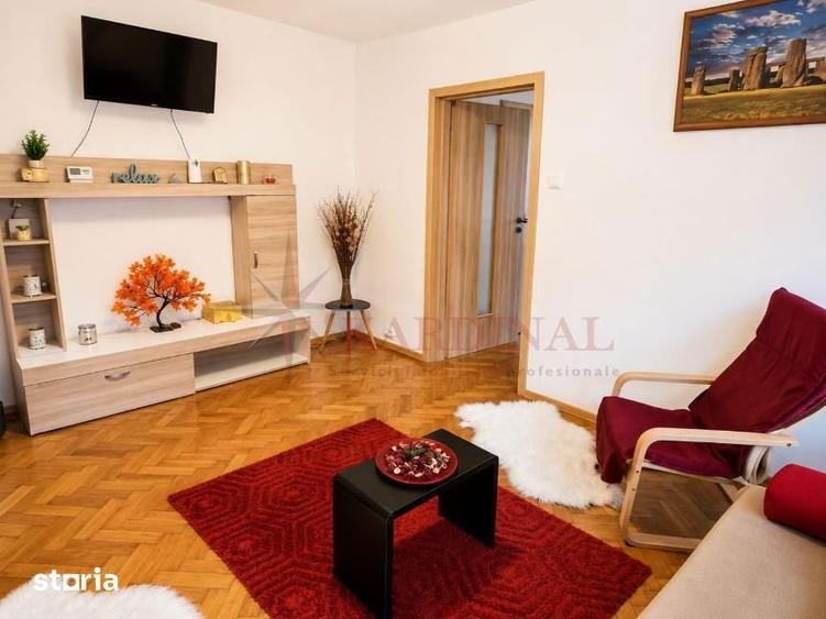 Apartament cu 2 camere semidecomandat în Centrul Civic