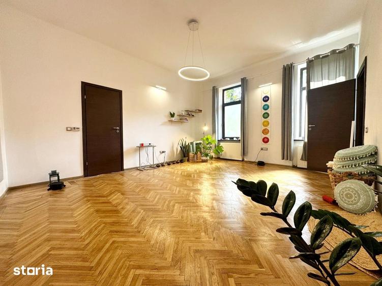 Apartament cu 2 camere, mobilat în Central