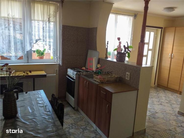 Casă cu 2 camere cu Teren 15 Mp în Budiului