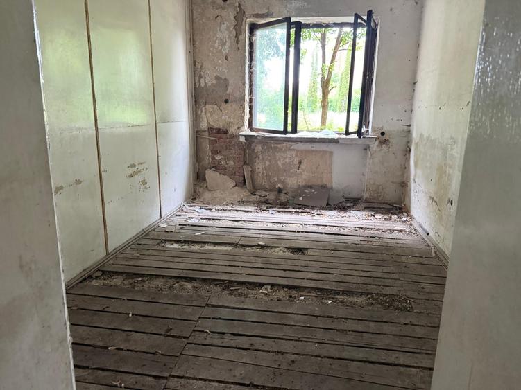Proprietate specială, de 3.7239999771118 mp, în Central