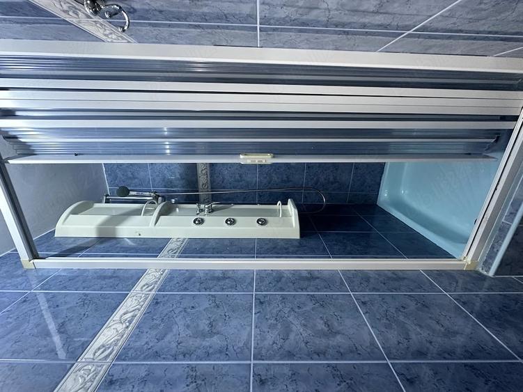 Apartament cu 3 camere decomandat în Dristor