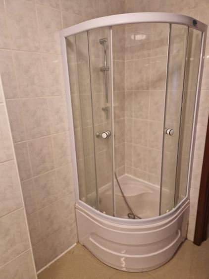Apartament cu 3 camere semidecomandat, mobilat în Aviatorilor