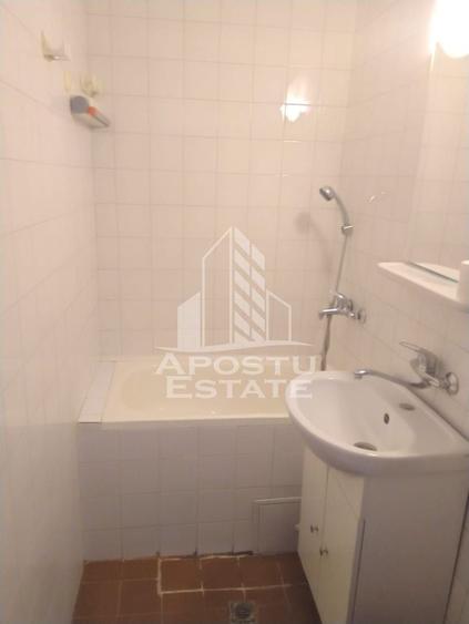 Apartament cu 2 camere decomandat, mobilat în Bălcescu