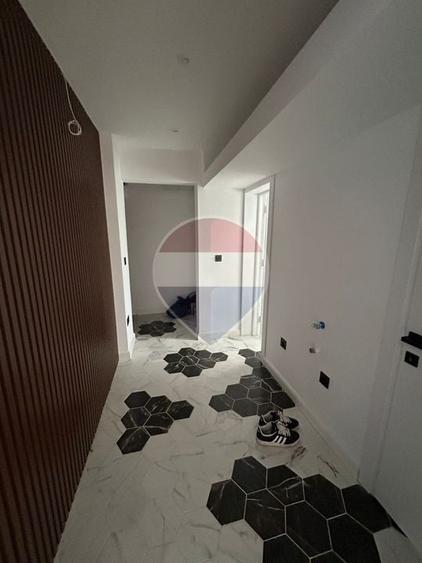 Apartament cu 2 camere semidecomandat în George Enescu