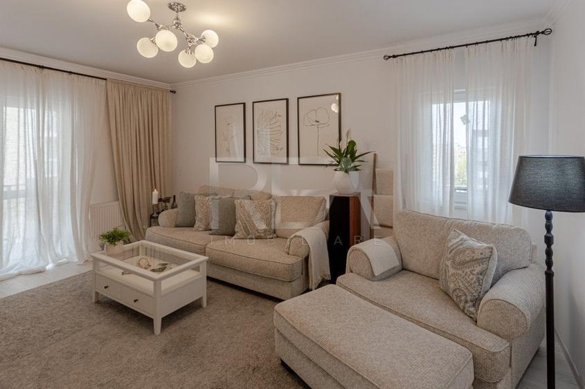 Apartament cu 3 camere decomandat în Metalurgiei
