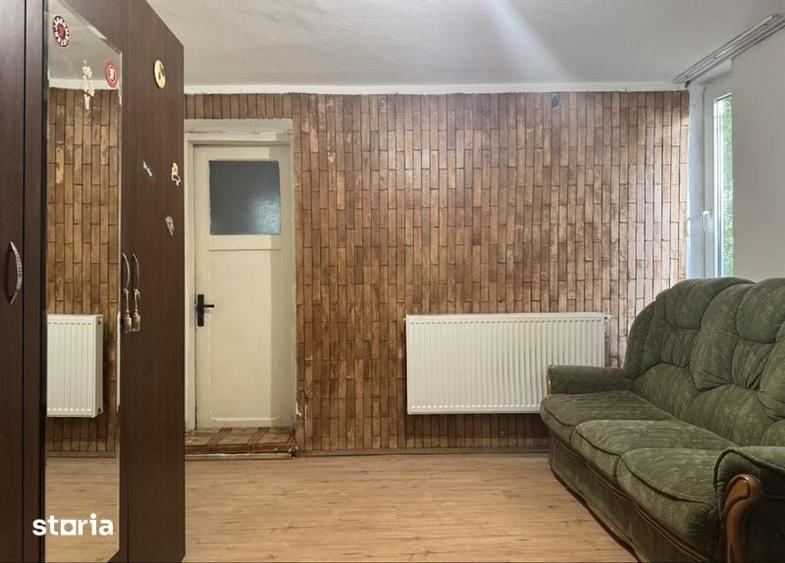 Casă cu 3 camere cu Teren 120 Mp în Central