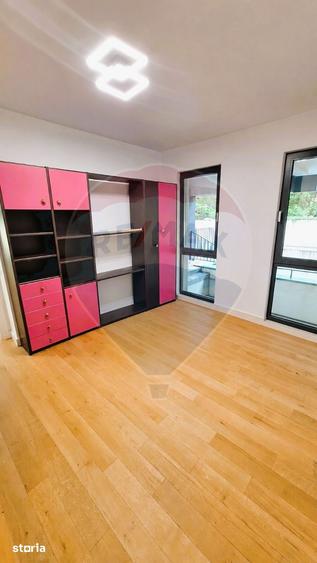 Apartament cu 4 camere decomandat în Centrul Civic