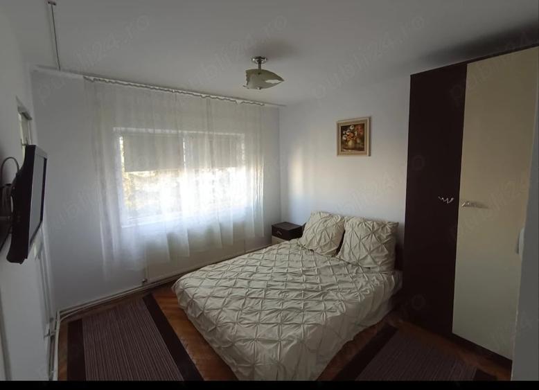 Apartament cu 2 camere decomandat în Micro 17