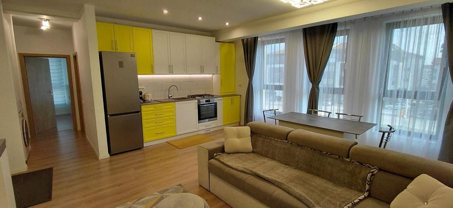 Apartament cu 3 camere semidecomandat, mobilat în Giroc