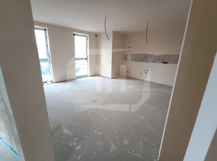 Apartament cu 2 camere semidecomandat în Mărăști