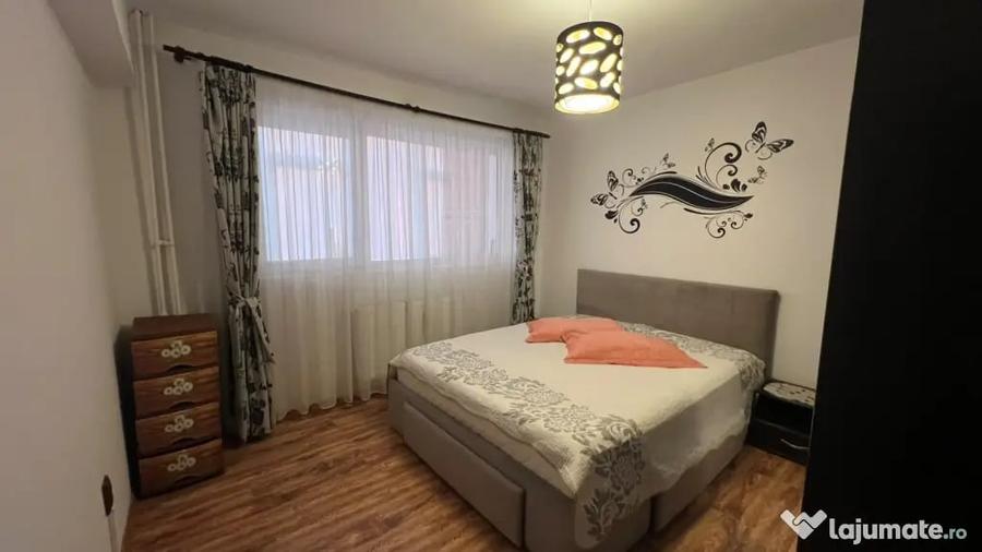 Apartament cu 2 camere decomandat în Exterior Vest