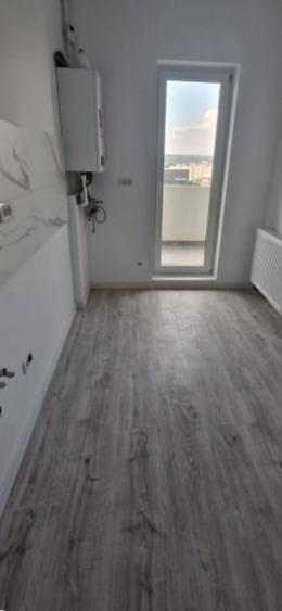Apartament cu 3 camere decomandat în Craiovei