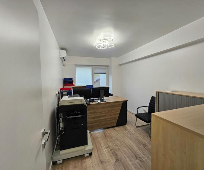 Birou, de 80.300003051758 mp, în Baicului