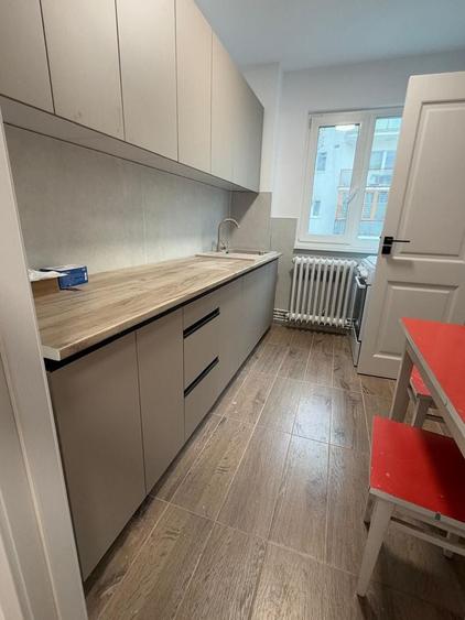 Apartament cu 3 camere în Grigorescu
