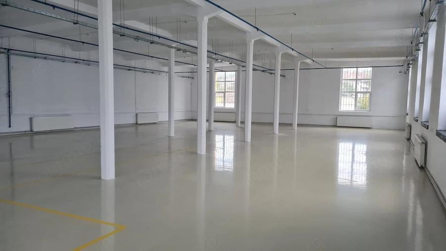 Spațiu comercial, de 500 mp, în Central