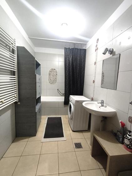 Apartament cu 2 camere decomandat în Vitan